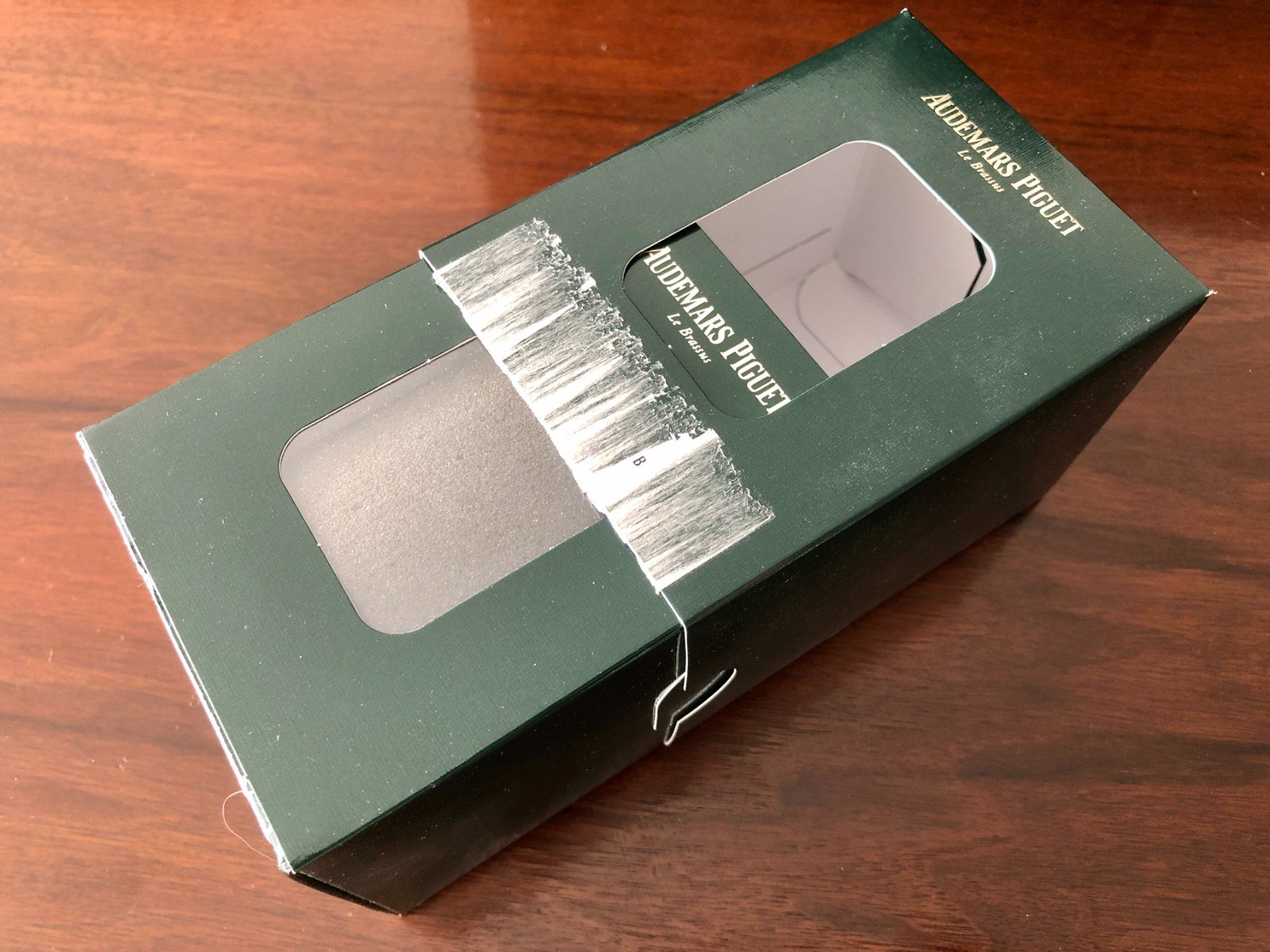 Audemars Piguet Uhren: AUDEMARS PIGUET green service box with grey foam interior – Gebraucht aus Mont-sur-Lausanne von vmi_ym5l 2