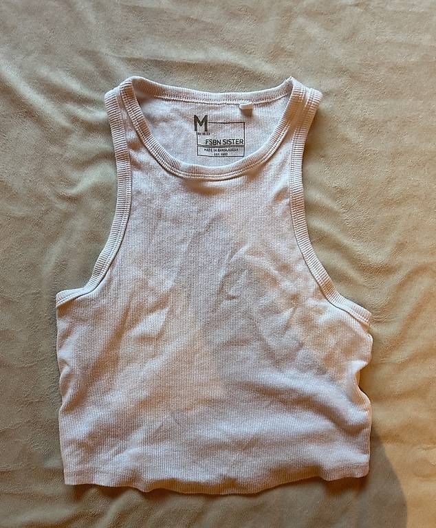 Top: Crop Too – Usato da Trub venduto da elinschleiderschrank