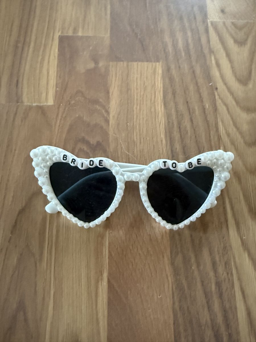 Occhiali & Lenti: Sonnenbrille Bride to be  – Nuovo (secondo la descrizione) da Dübendorf venduto da ele_v868