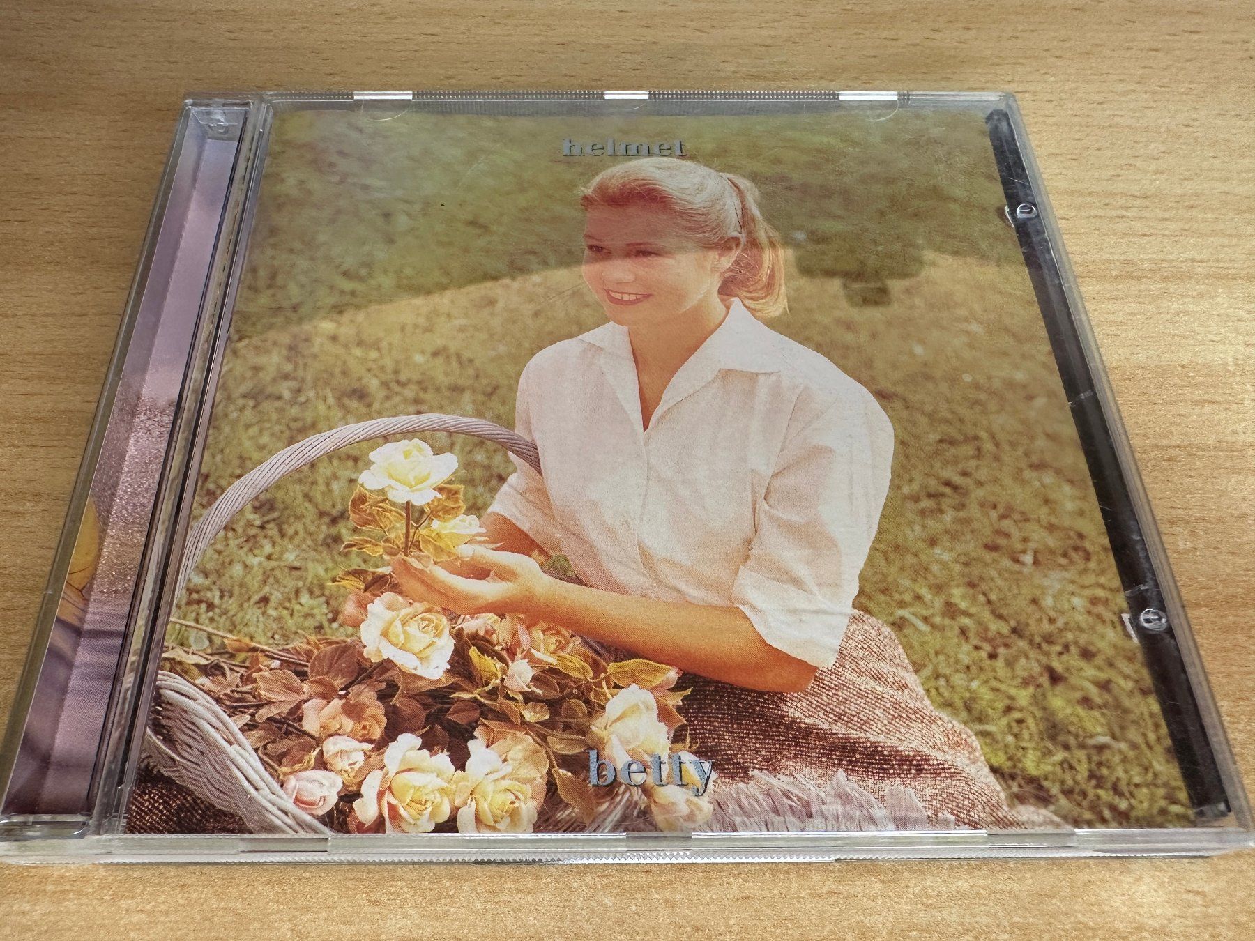 CD: S7 Helmet – Betty – Usato da Rikon im Tösstal venduto da Alpenmutz