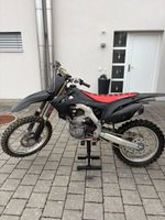 Motocross Honda CRF 250L schwarz rot mit Zubehör
