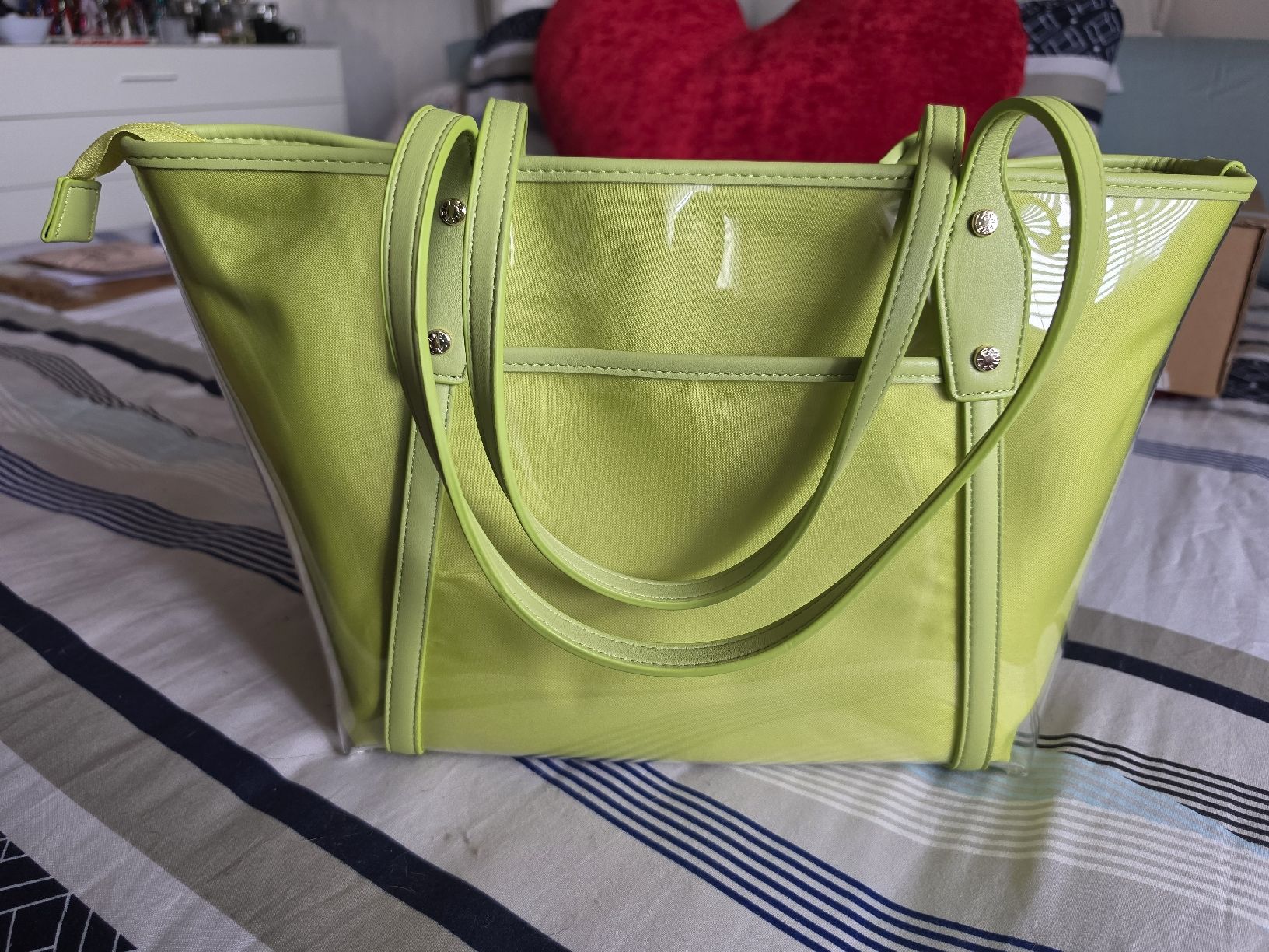 Borse da donna: Sac cabas CACHAREL vert clair 25 cm. × 44 cm. – Nuovo e nell'imballaggio originale da HENNIEZ venduto da mjm_vp6n 2