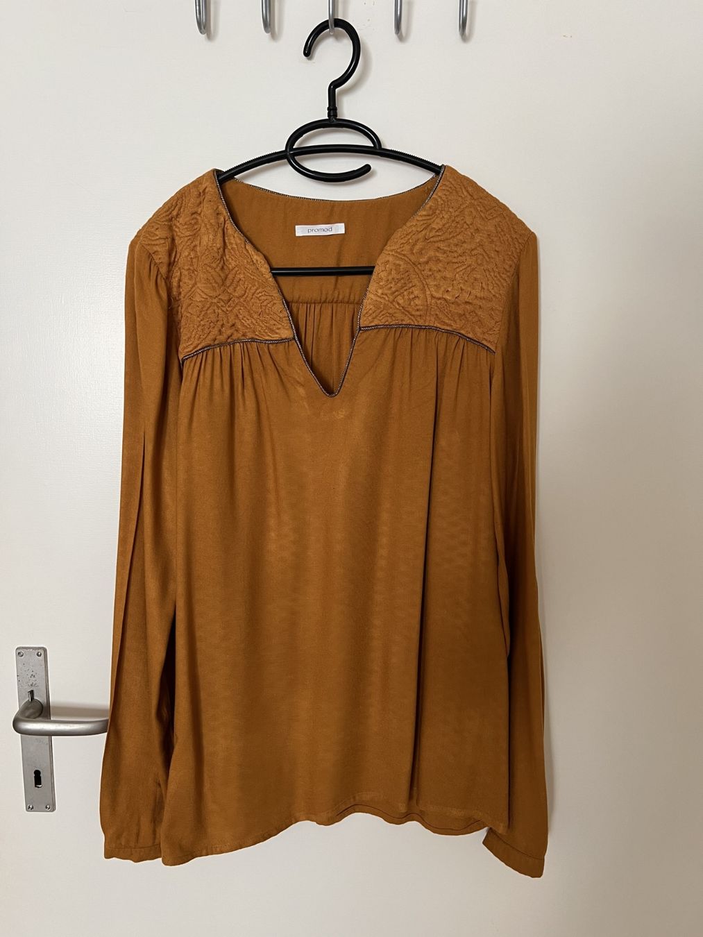 Promod Blusen: PROMOD Mustard Blouse CH 36 – Gebraucht aus Horgen von linuxrp