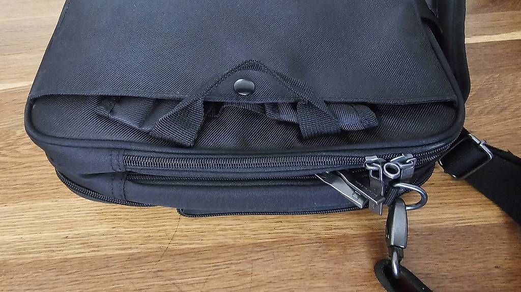 Zaini: Laptop Tasche/Rucksack – Usato da Niederwil SG venduto da ber_yb67 3