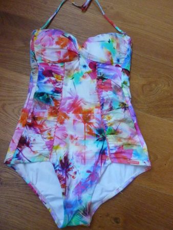 Badeanzug neu 36 Cup B
