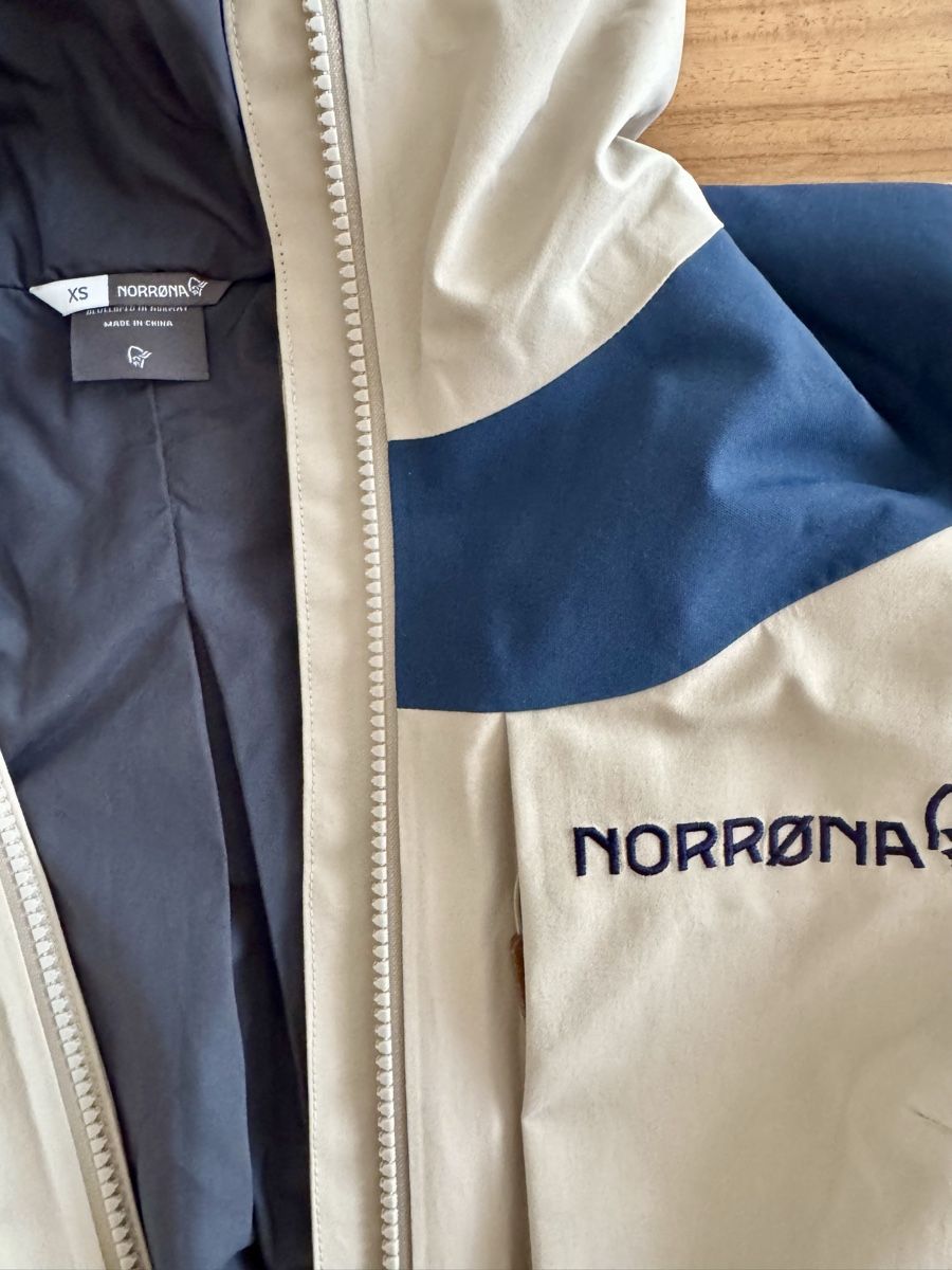 Norrøna Giacche: Norrona Tamok Gore-Tex thermo80 XS – Usato da Basel venduto da ConsumerX