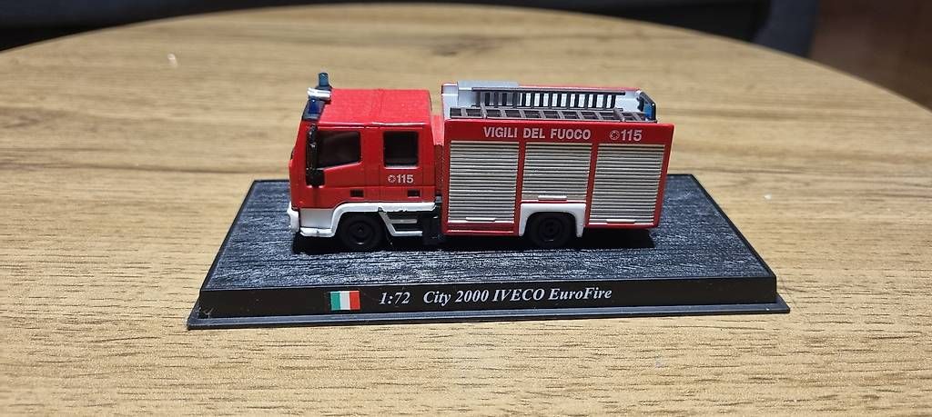 Modellini d'auto: Feuerwehr Iveco – Usato da Landquart venduto da Predi91
