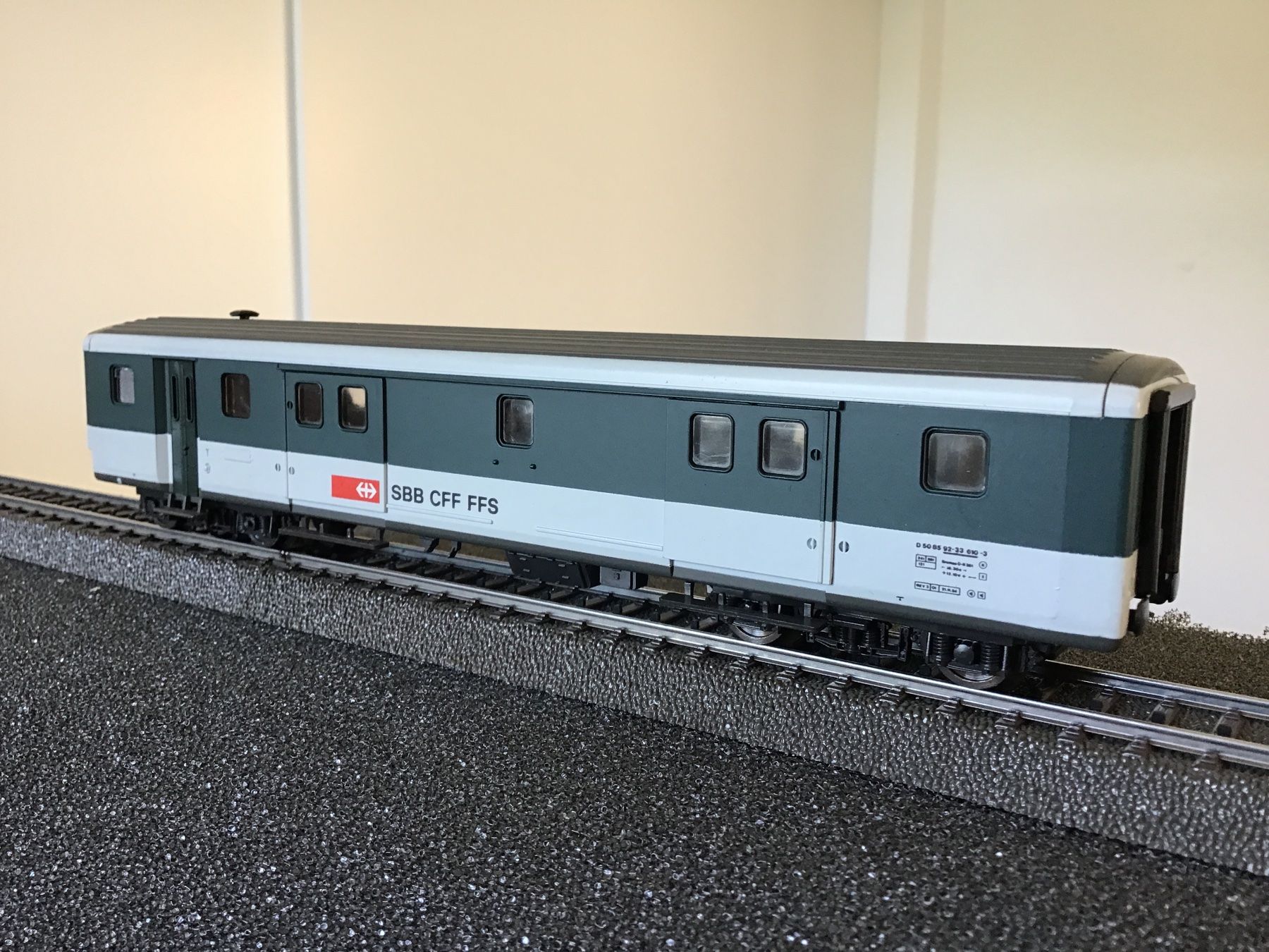 Roco Modelleisenbahnen: ROCO SBB POSTWAGEN H0 WECHSELSTROM – Gebraucht aus Männedorf von Modelle-aller-Art 1