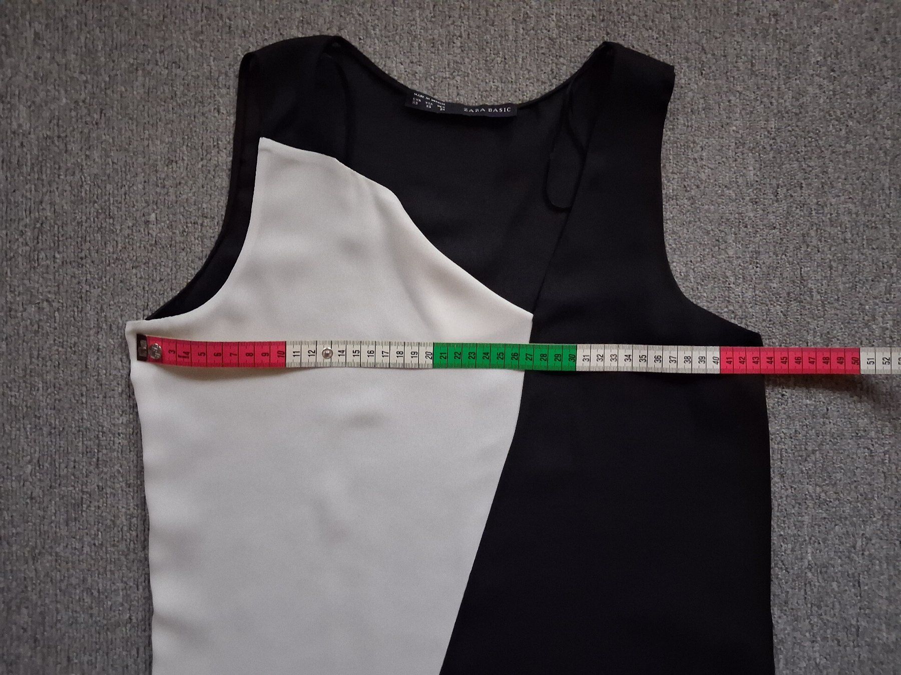 Zara Tops: Zara Basic Top schwarz weiss, Grösse XS – Gebraucht aus Wald ZH von e8e 5