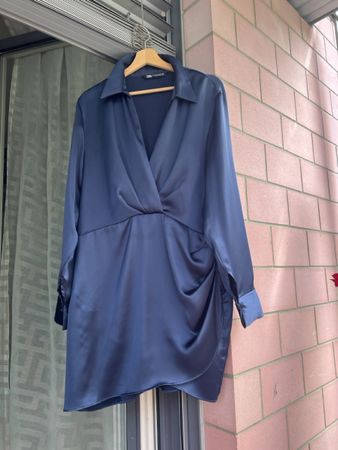 ZARA- Satinierte Blusenkleid - XXL - schware stoff - Top Qua