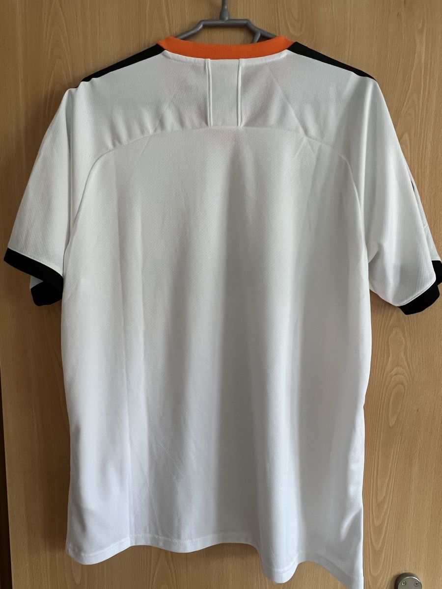 Puma Canottiere & Pantaloni: Valencia Grösse XL – Usato da Mümliswil venduto da Calciopat 1