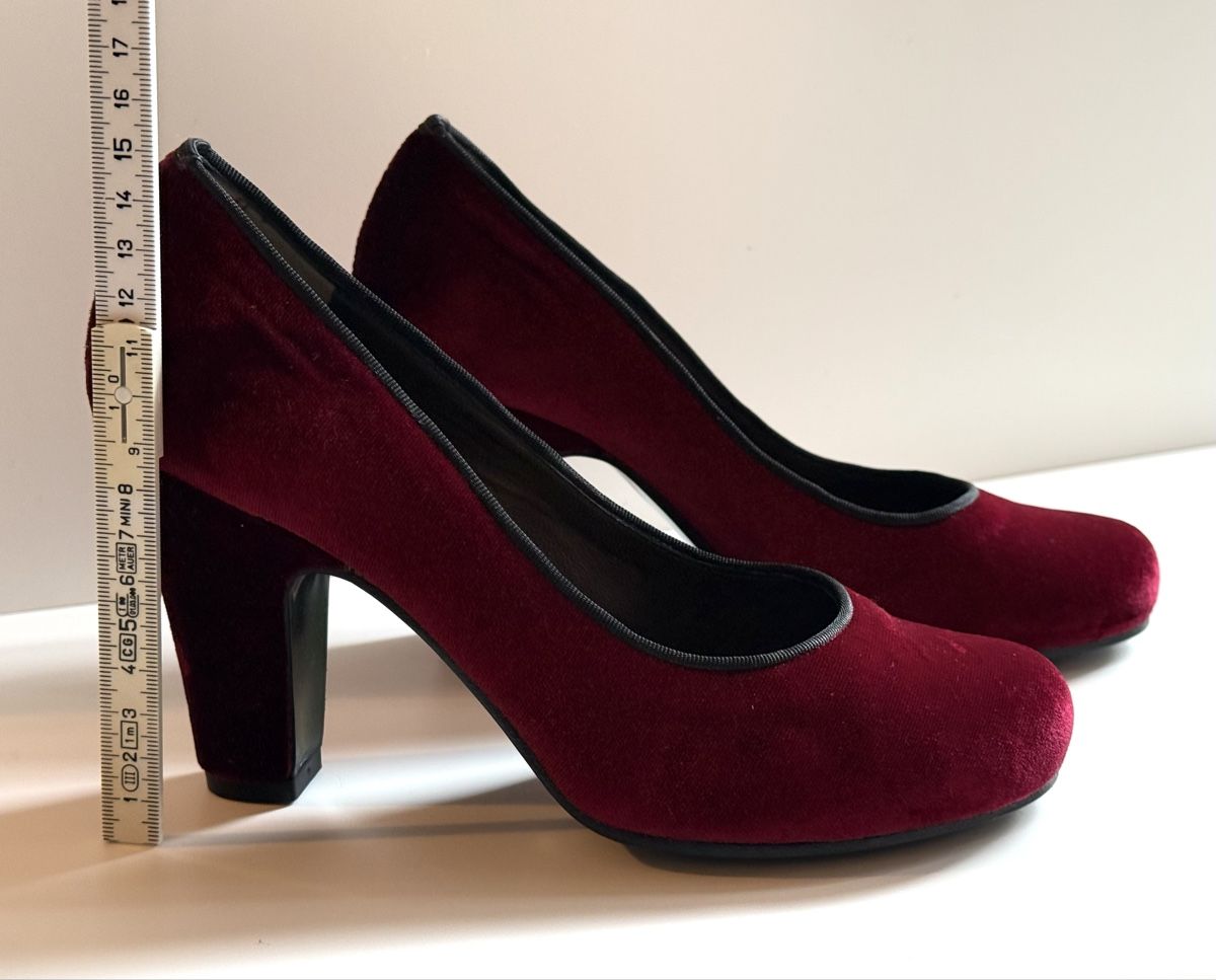 Scarpe da donna: Deimille Vintage Samt Pumps, Bordeauxrot, Grösse 38 – Nuovo (secondo la descrizione) da Winterthur venduto da Me_sell_buy 1
