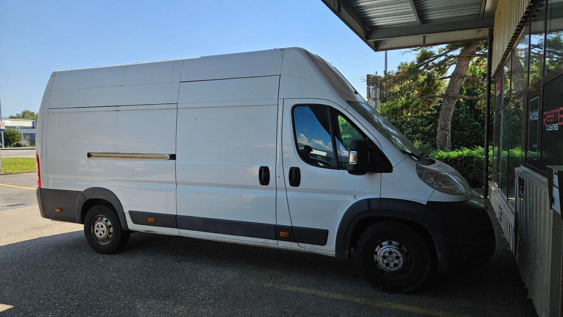 Peugeot Véhicules utilitaires: Peugeot Boxer – D'occasion à Yverdon-les-Bains par
