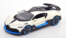 BUGATTI DIVO 2018 WEISSMETALLIC 1:24 MAISTO