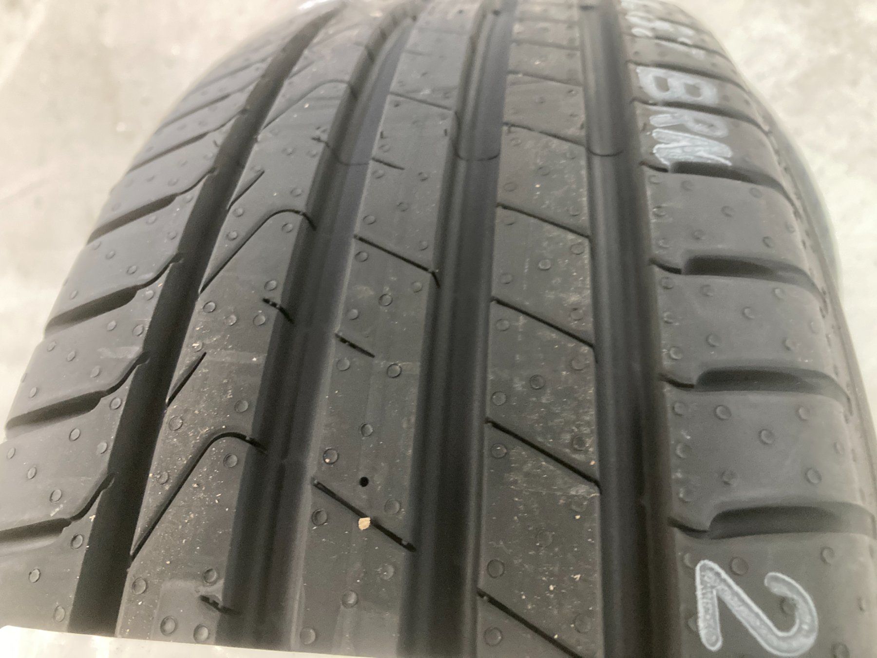 Pirelli Pneus & Kompletträder: 205/60R16 Sommerpneu Pirelli – Neu und originalverpackt aus Cham von WB2223 6