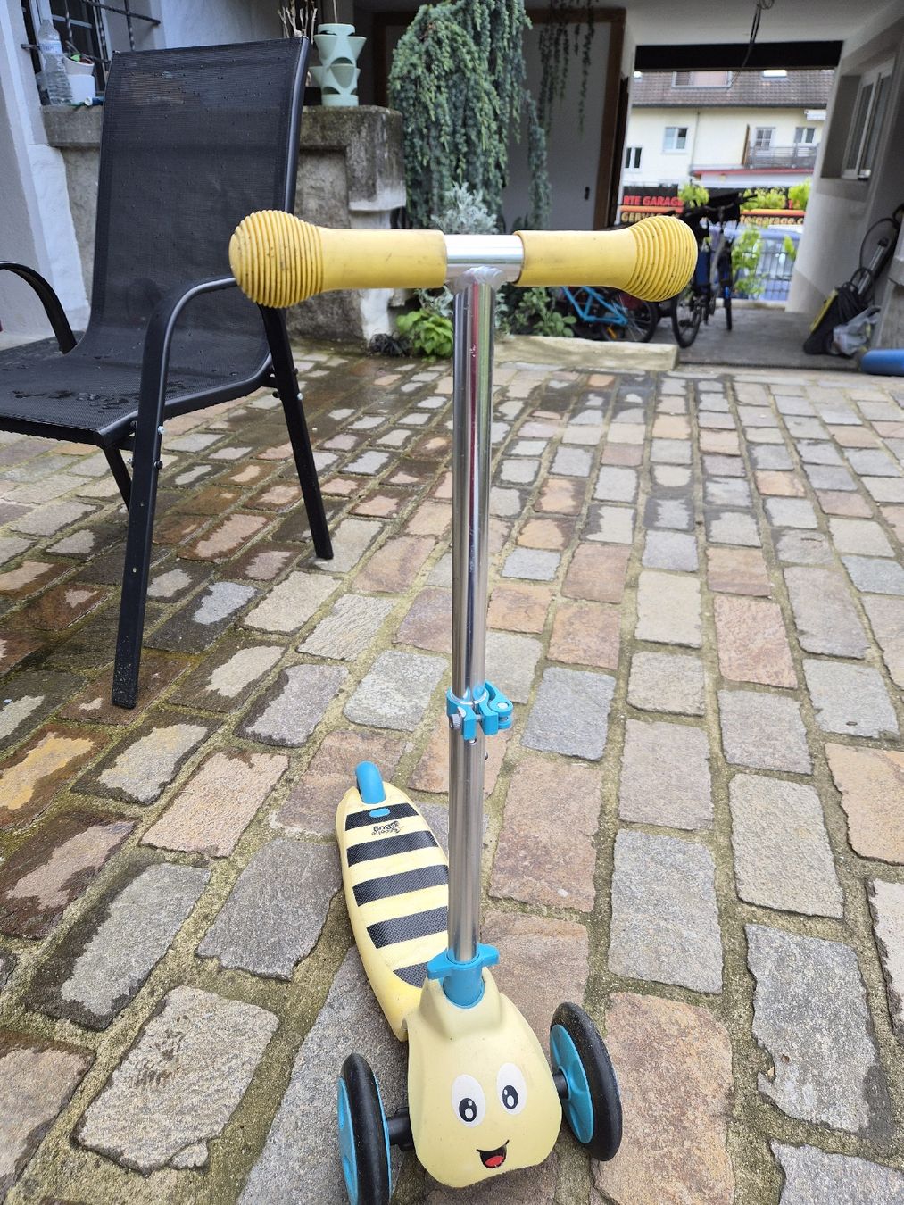 Giocattoli: Kinderroller im Bienendesign  – Usato da Fislisbach venduto da Crisisgusita 1
