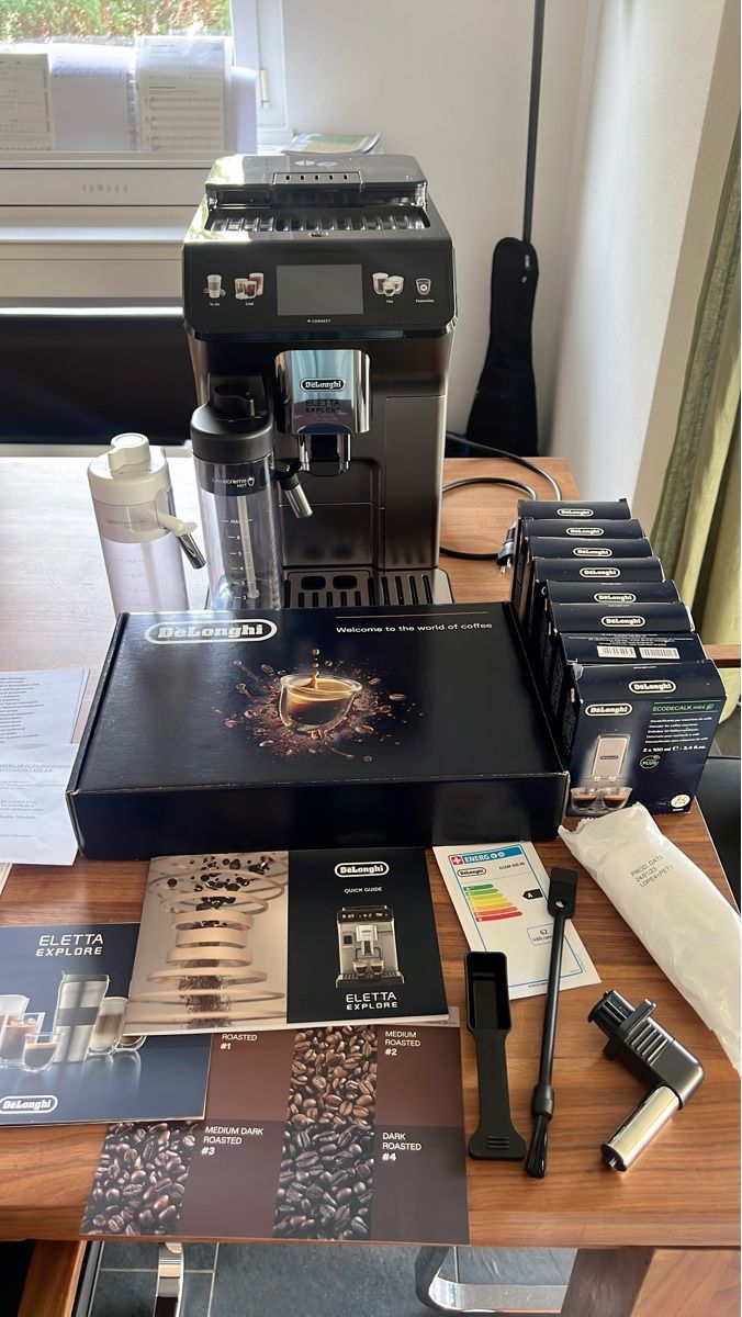 De'Longhi Macchine per caffè & Macchine per espresso: DeLonghi Eletta Explore Coffee Machine – Usato da Zürich venduto da JuneBaby12