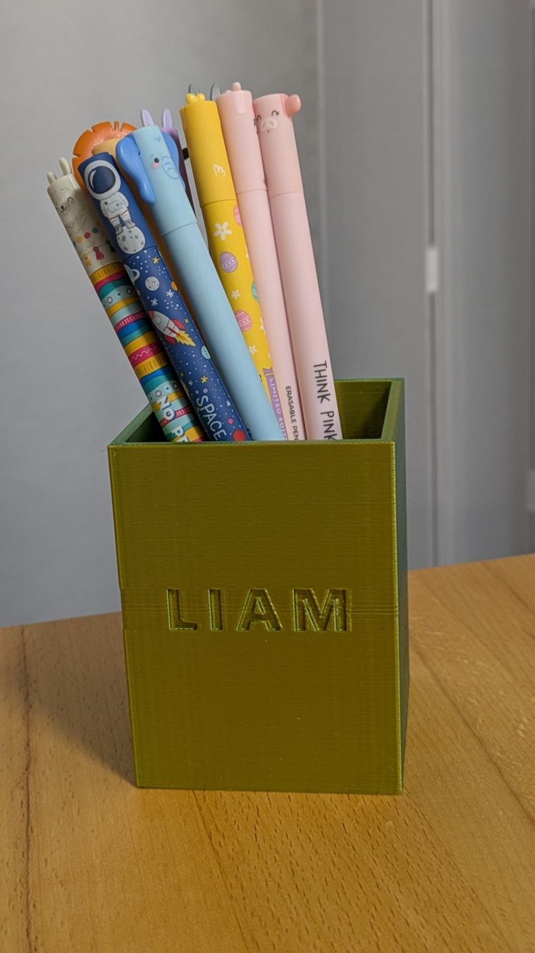 Altro in Scrittura & Disegno: Personalisierter Stiftehalter - LIAM - grün/goldene Farbe – Nuovo e nell'imballaggio originale da Staufen venduto da Fleby84 1