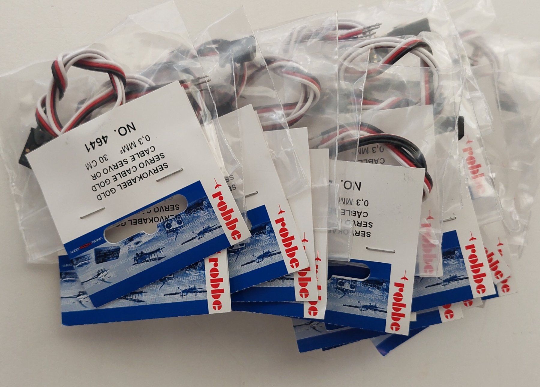 Futaba Telecomando: Futaba-Servokabel gold, originalverpackt, 20 Stück – Nuovo e nell'imballaggio originale da Lengnau BE venduto da Spahrelektronik