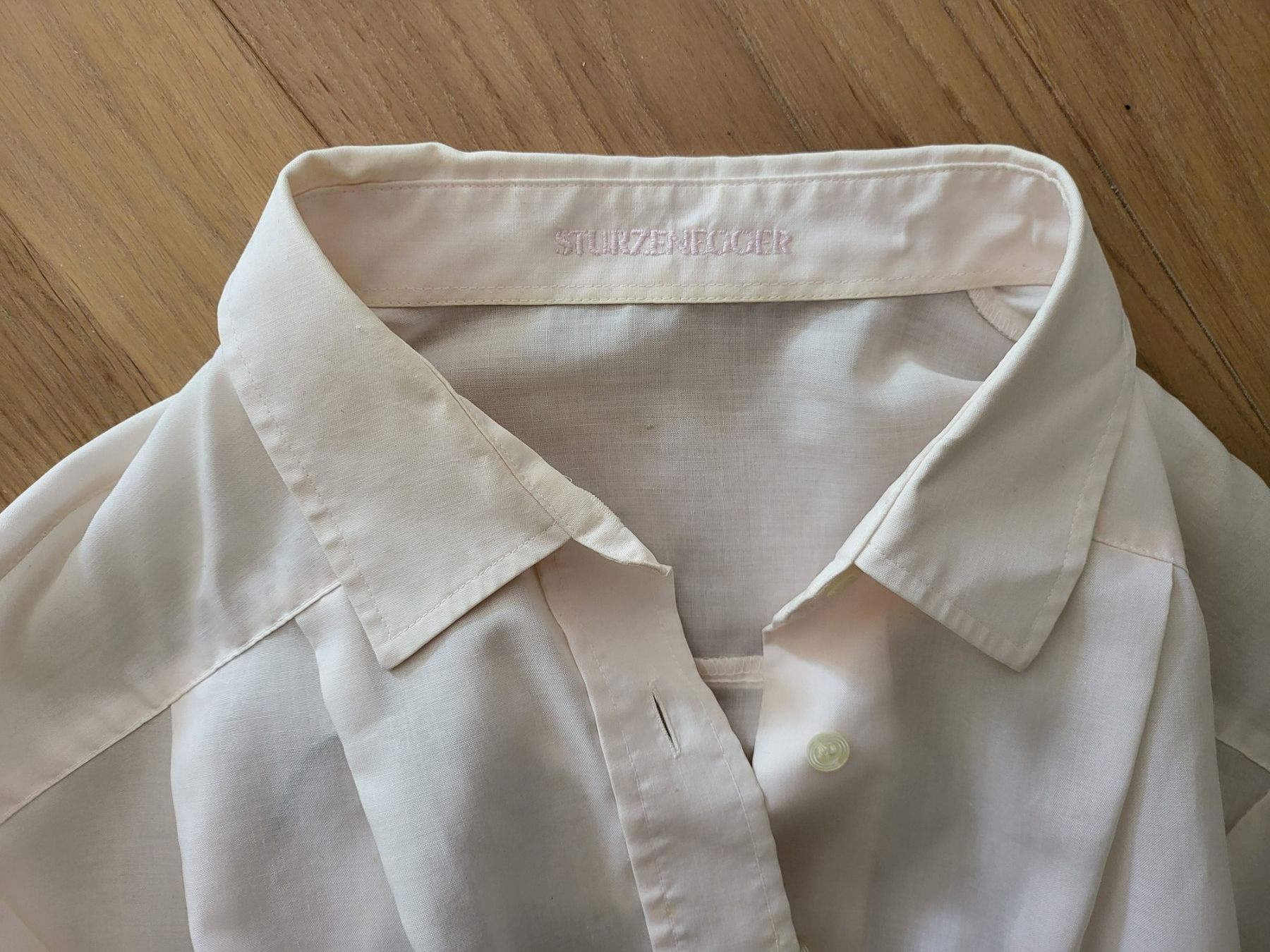 Camicette: Bluse weiss-rosa ca. 36-38. 2. v re – Usato da Horgen venduto da 2CH70 1