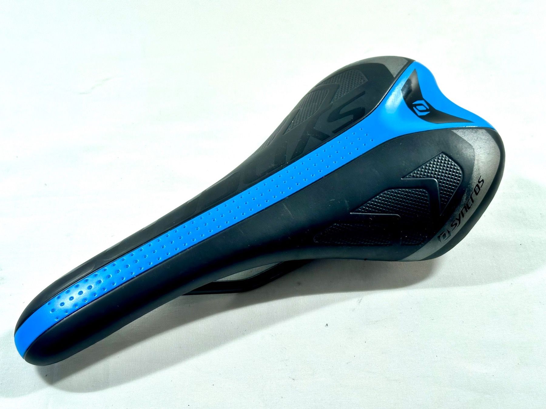 Ersatzteile: SYNCROS. XR 2.0 saddle Sattel 255g – Gebraucht aus Luzern von bikeandbeltcom