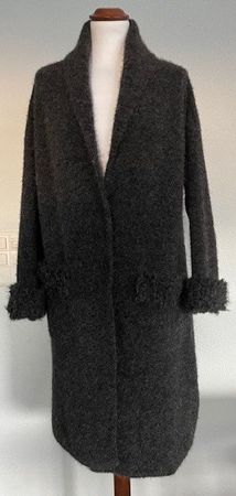 Schöner Bouclé-Mantel aus Alpaka, Gr. M