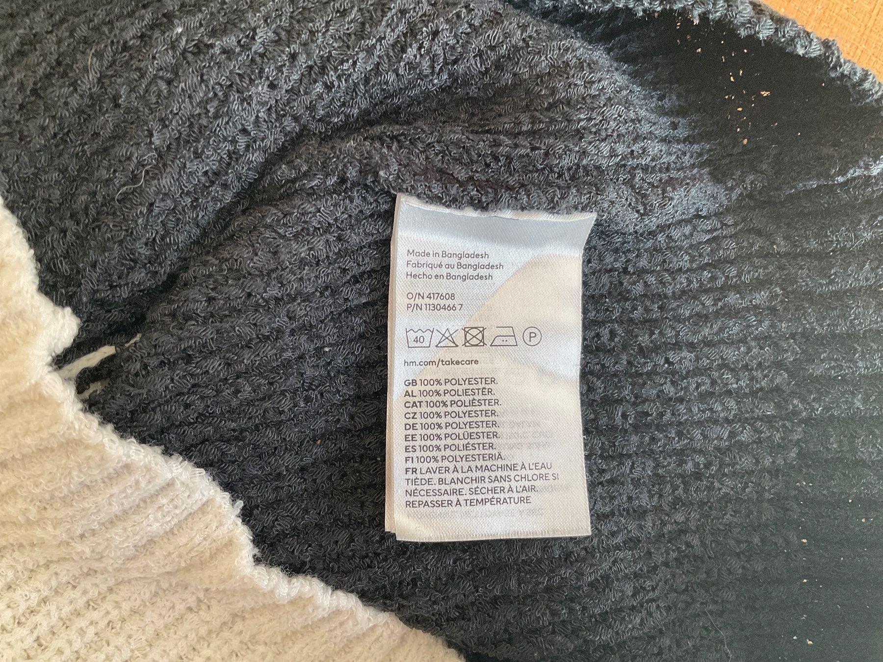 Camicette, T-shirt & Top: Trendiger H&M Divided Stricktop, Schwarz/Weiss, Gr. S – Usato da Winterthur venduto da aionila 2