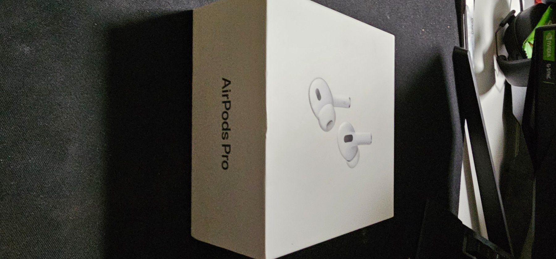 Apple Casques audio: Apple AirPods Pro 2 mit Ladecases und lade kabel – D'occasion à Bäretswil par ema_b7vf 3