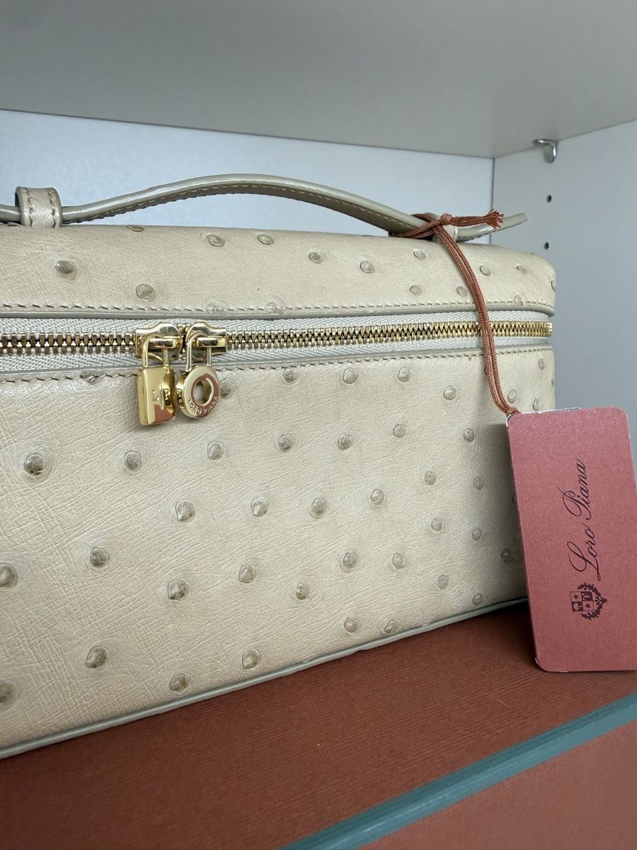 Loro Piana Borse da donna: Loro Piana Extra Pocket L19 – Nuovo (secondo la descrizione) da Wollerau venduto da isa_fx8n 7
