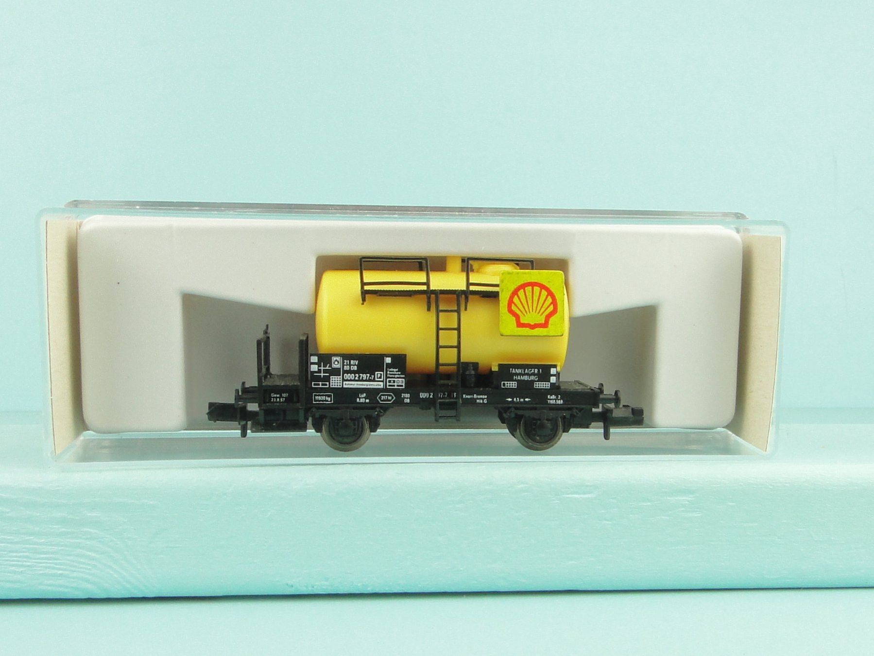 Fleischmann Modelleisenbahnen: Fleischmann 8401 Spur N Shell Tankwagen – Gebraucht aus Bülach von Albitrain 4