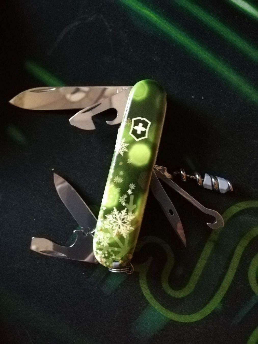 Victorinox Coltelli tascabile: Victorinox Weihnachts Messer special ed. – Nuovo e nell'imballaggio originale da Davos Platz venduto da wauwauin 1