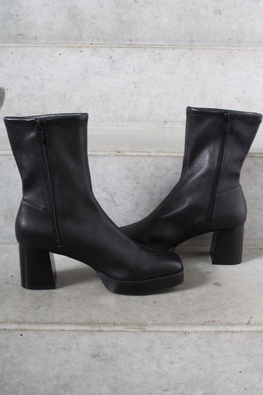 Other Stories Scarpe da donna: & Other Stories Leather Boots – Nuovo (secondo la descrizione) da St. Gallen venduto da look-twice 2