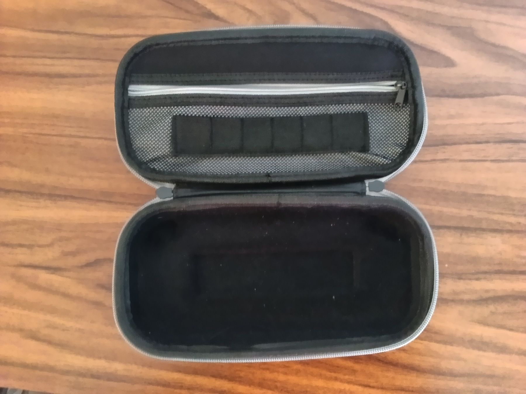 Nintendo Console: Sacoche de transport pour Switch LITE – Usato da Aigle venduto da Dadavd 1