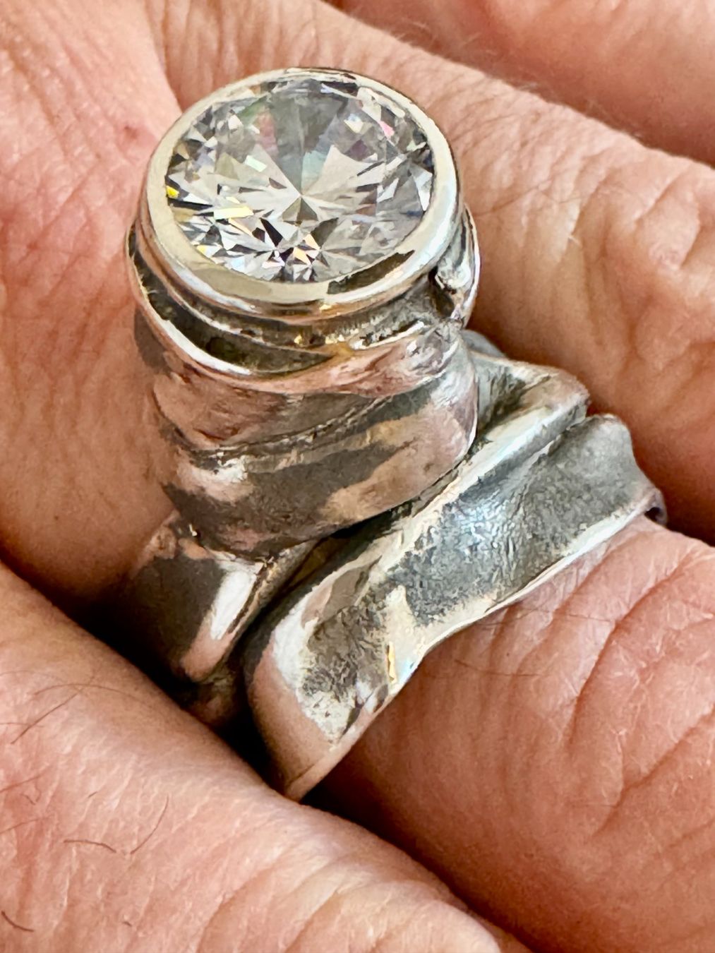Anelli: Umwerfender Ring – Nuovo e nell'imballaggio originale da Jona venduto da Herzschmiede 4