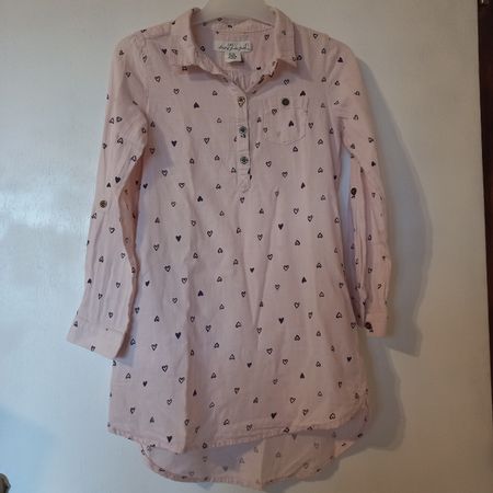 Chemise🌸 longue L.O.G.G. H&M rose🌸 cœurs 134 cm 