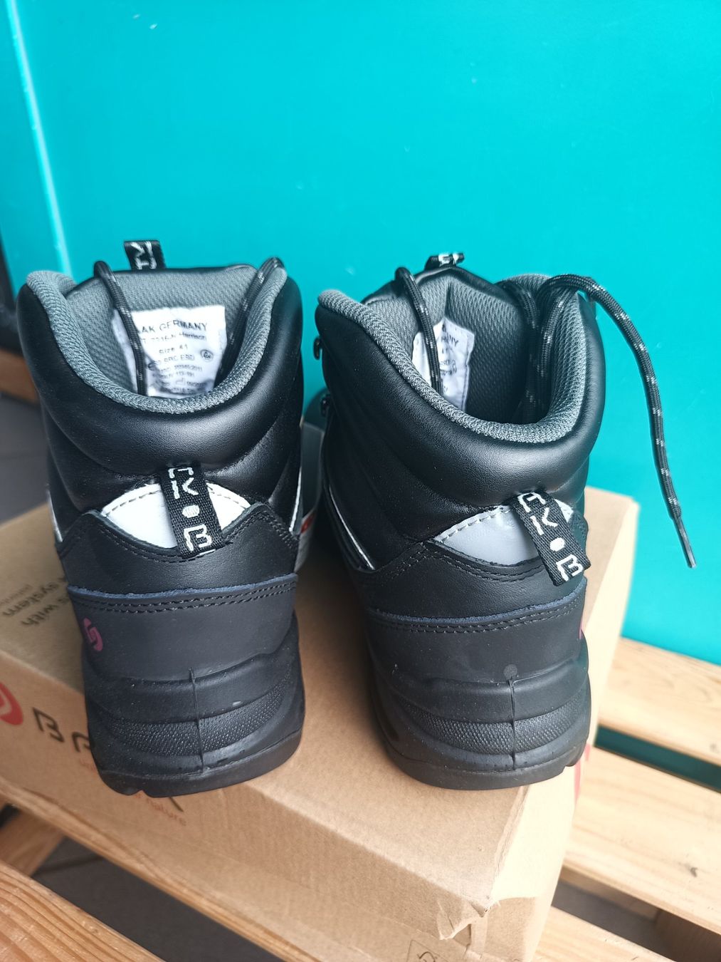 Scarpe da uomo: Baak Sicherheitsschuhe S3 SRC ESD 41 – Nuovo e nell'imballaggio originale da Oberegg venduto da 19franzi94 3