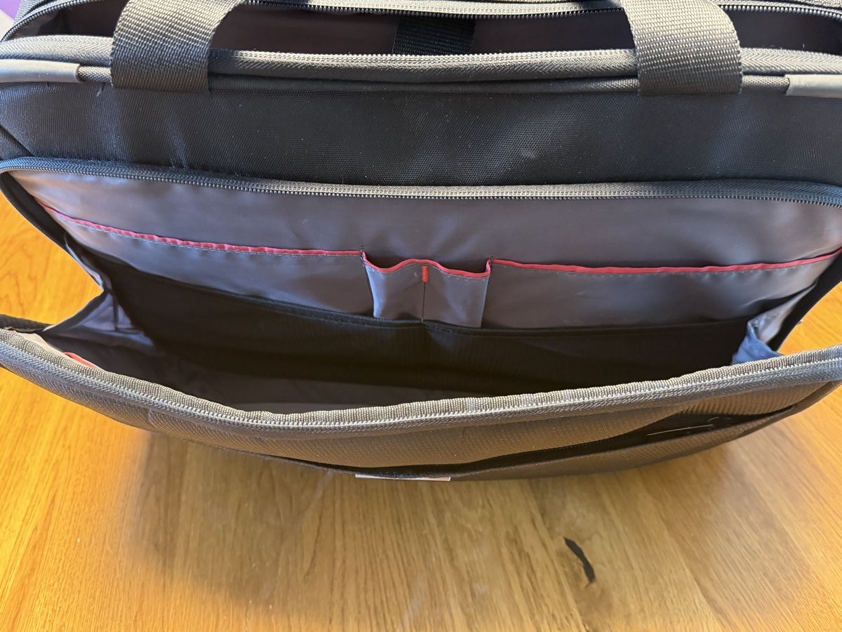Samsonite Valigie: Samsonite Guardit 2.0 Business Trolley – Usato da Otelfingen venduto da Otto4 5