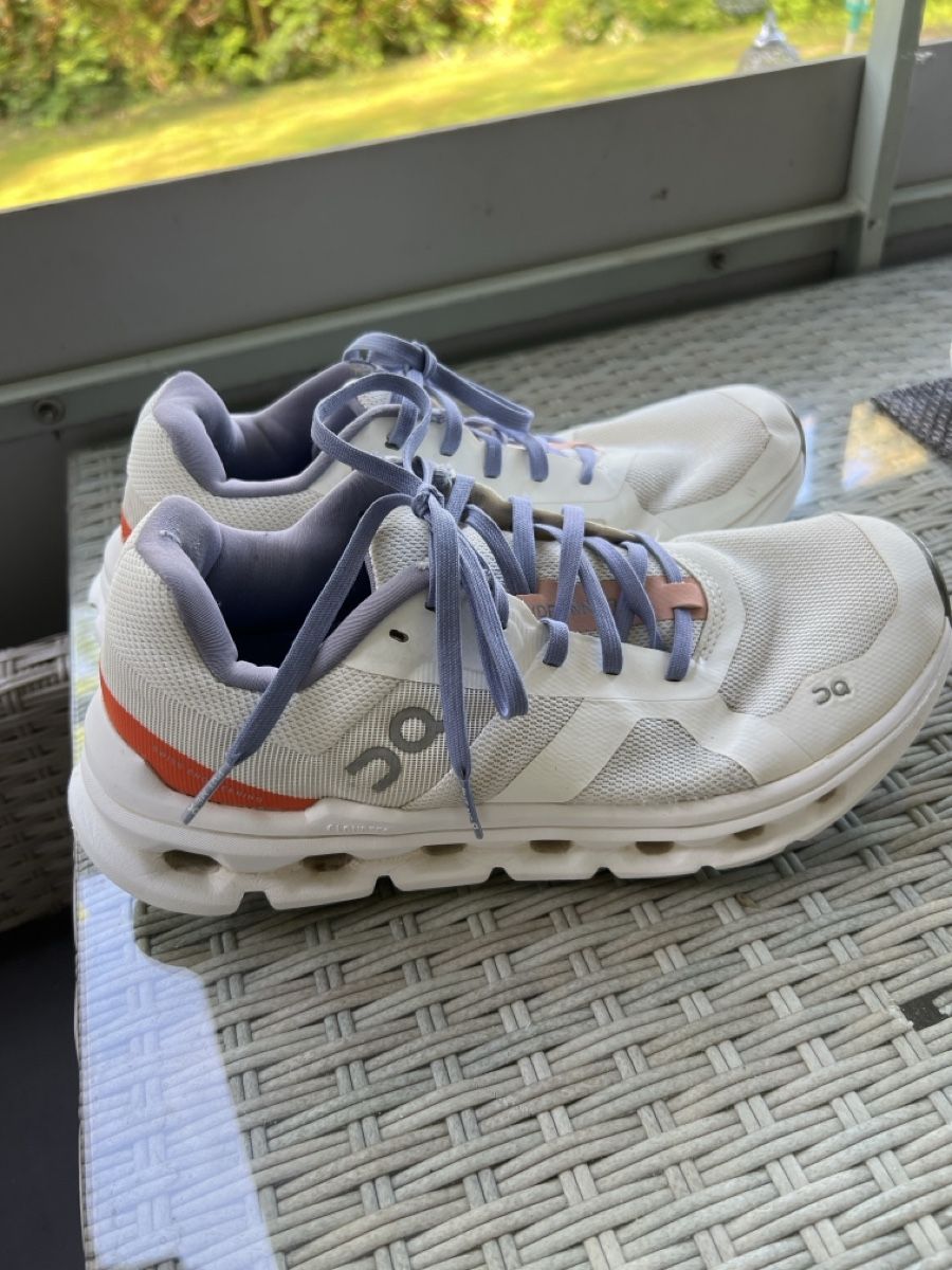 On Scarpe da donna: On Cloudflow Damen Laufschuhe, Grösse EU 38.5, – Usato da Olten venduto da AtelierSecondhand23