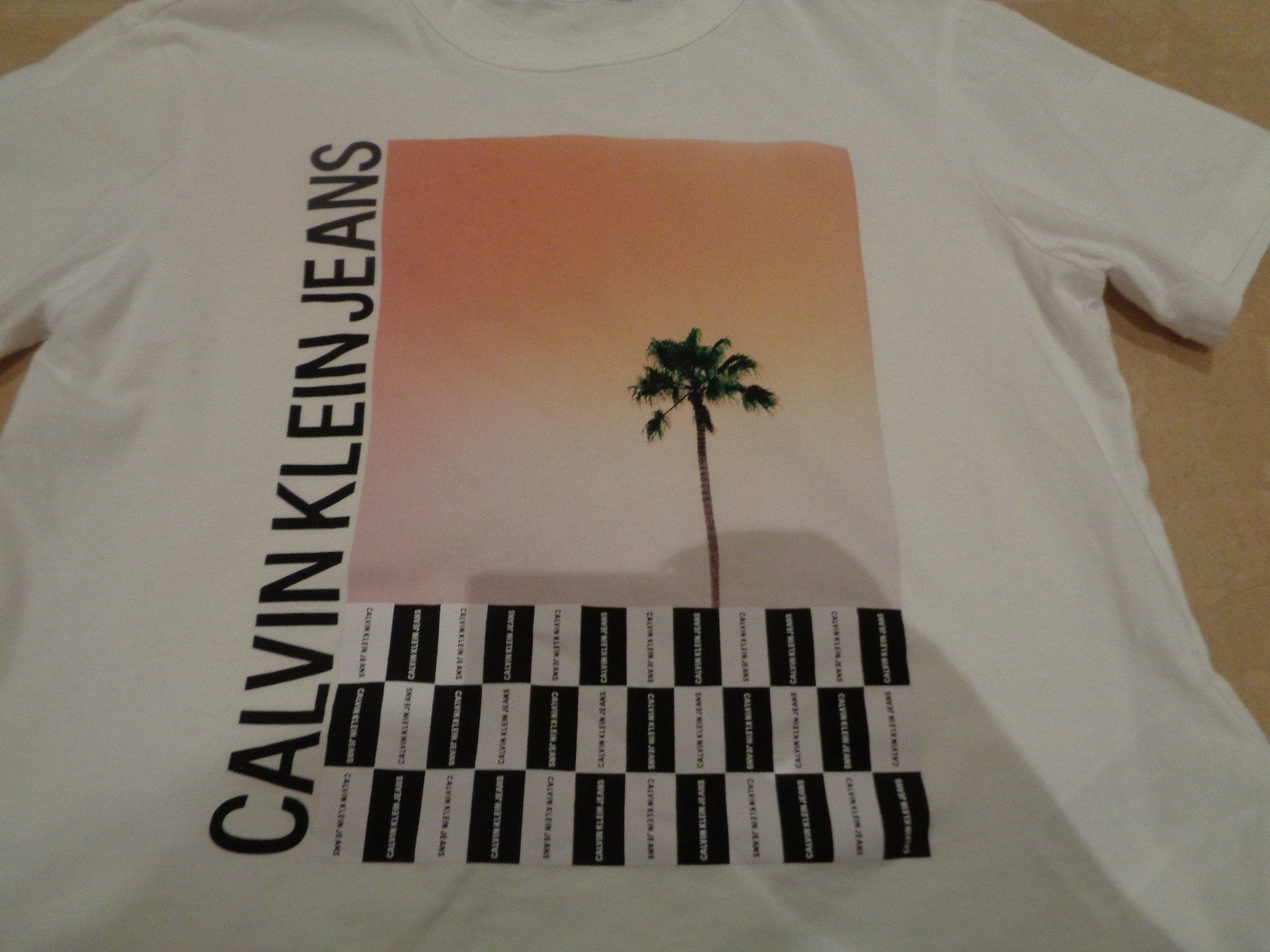 Calvin Klein T-shirt: Calvin Klein NWT Shirt, XS – Nuovo (secondo la descrizione) da Klingnau venduto da Markus14 1