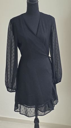 Kleid Wickeloptik gepunktet schwarz Grösse 38 OVS