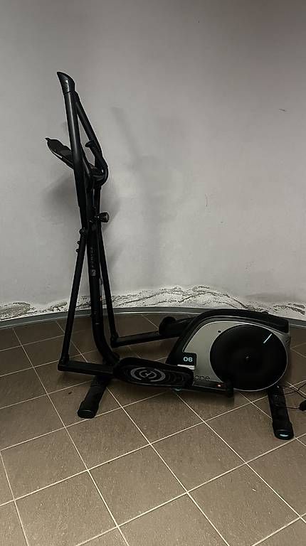 Hometrainer: Vélo elliptique Domyos E Shape 06 – Gebraucht aus Lausanne von fed_9dzv