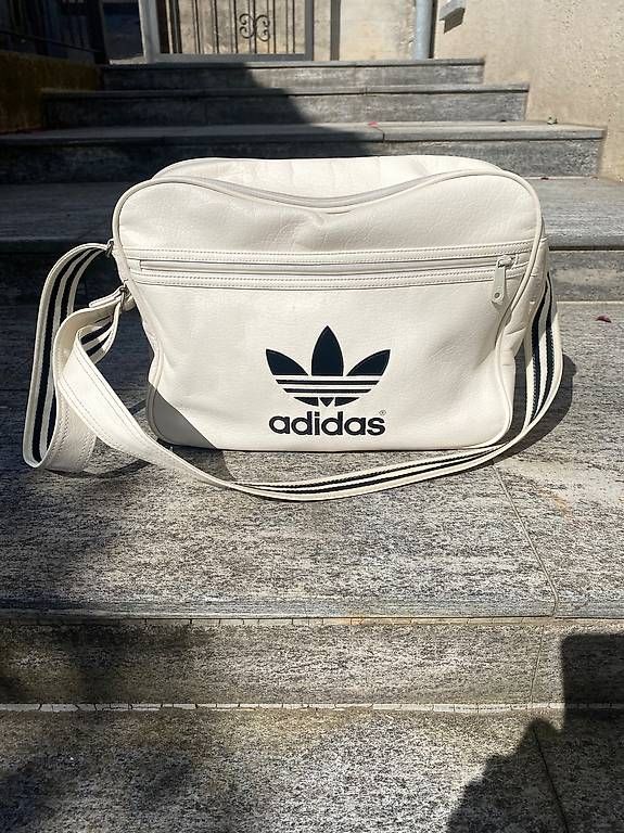Borse: Borsa adidas originals – Usato da Mezzovico venduto da claude.cornu