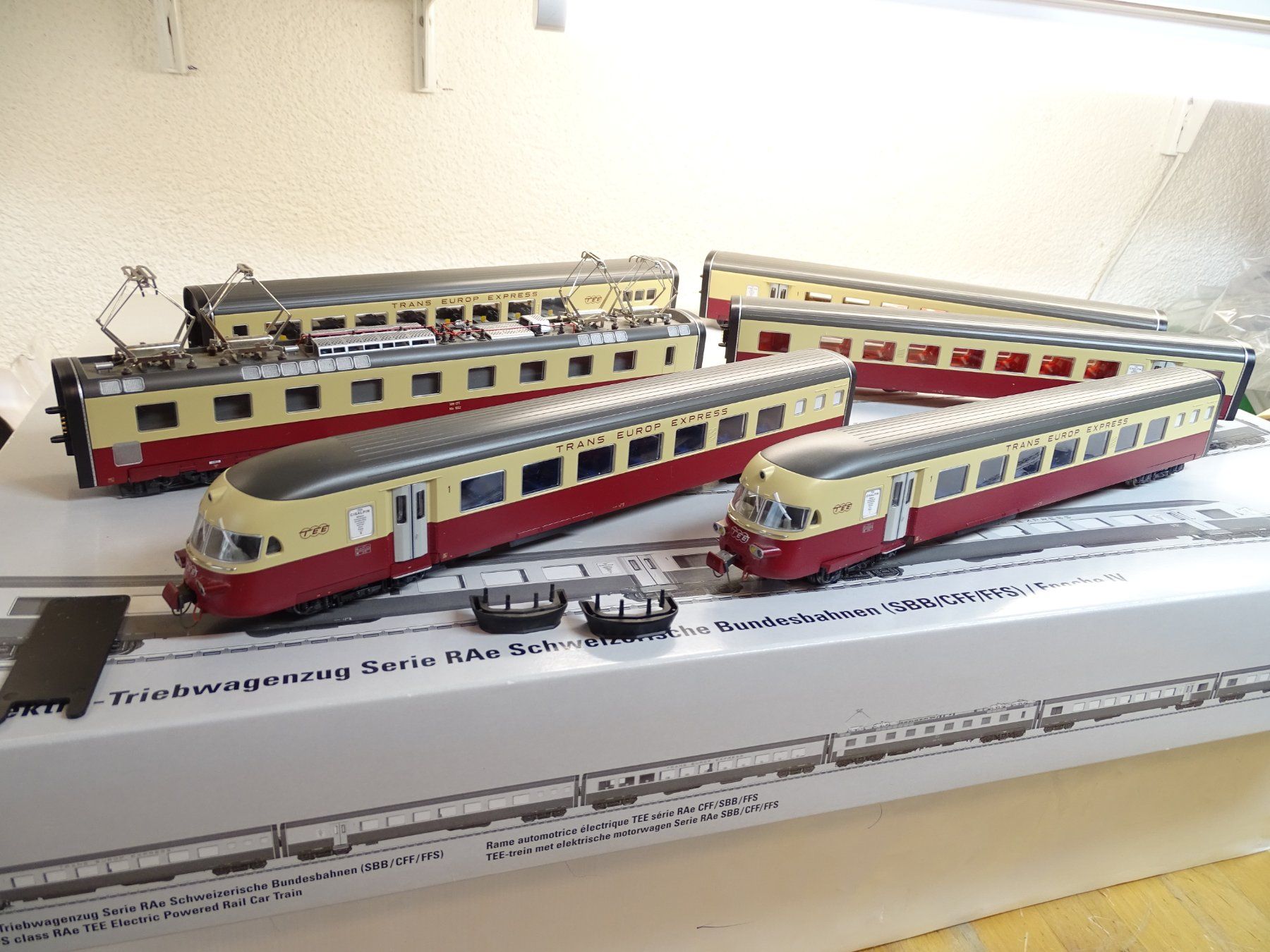 Märklin 37547 RAe TEE Triebzug, Sound Digital, MFX, H0,WS/AC (Neu und ...