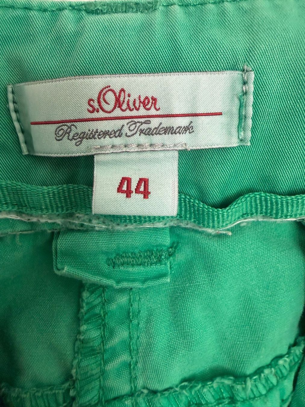 S.Oliver Pantaloni: DAMEN SHORTS s.Oliver GR. 44 – Usato da Steg im Tösstal venduto da goldlionfree 2