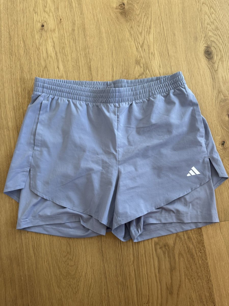Adidas Pantalons: Adidas Performance Kurze Sporthose Gr. L – D'occasion à Basel par snowkati