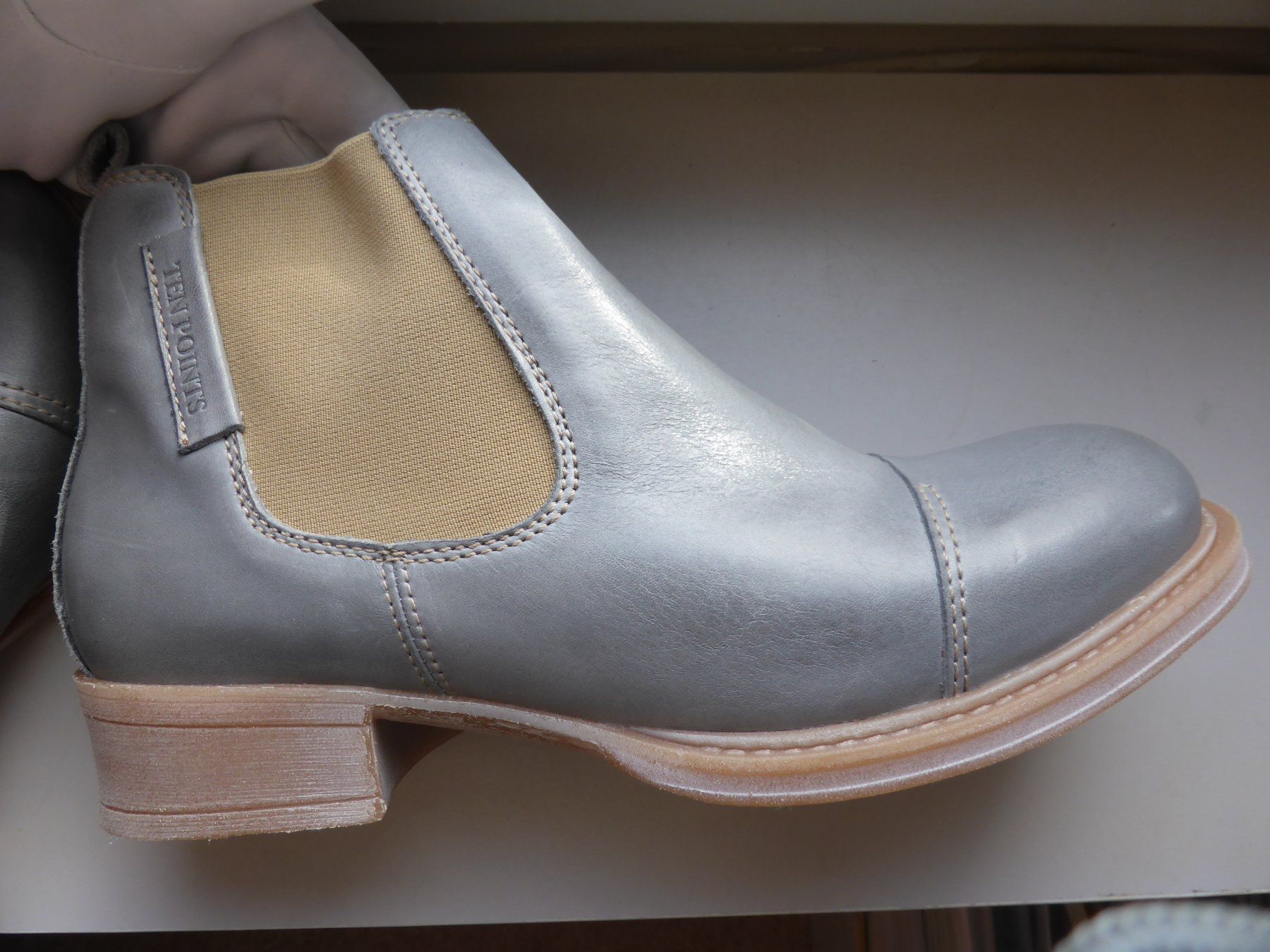 Scarpe da donna: TEN POINTS LEDER STIEFELETTE HELLBLAU-GRAU - FABRIKNEU GR 38 – Nuovo e nell'imballaggio originale da Reinach AG venduto da pussi100 6