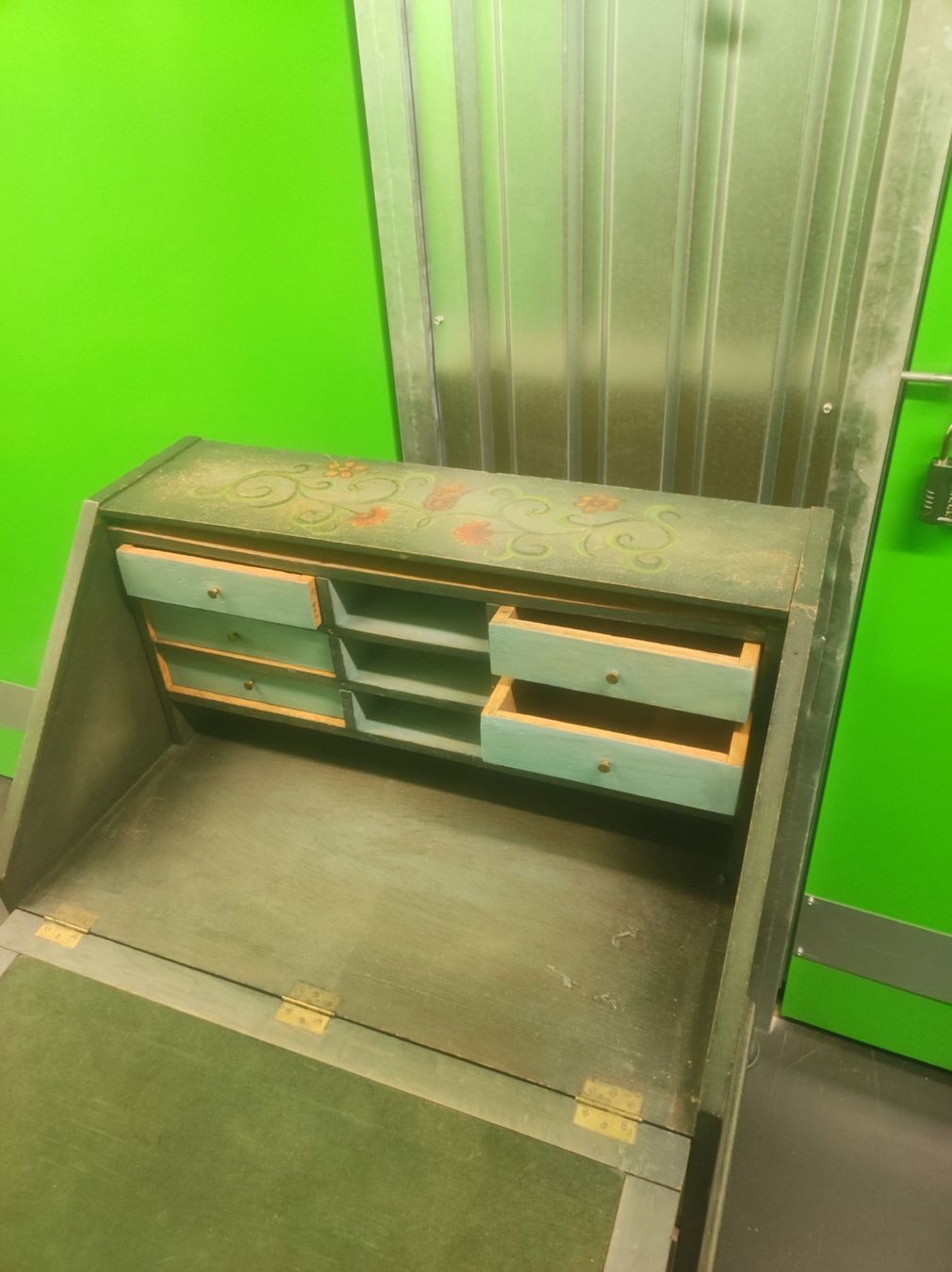 Kommoden: Sekretär Antiker Kommode – Gebraucht aus Urdorf von Planer7 4