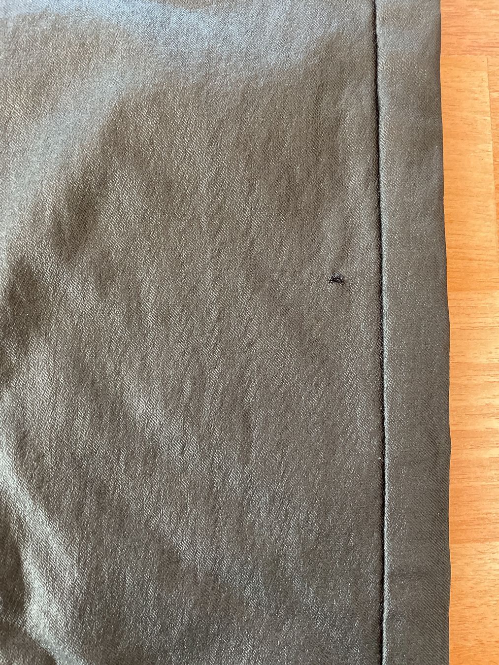 Vero Moda Pantaloni: Lackhose Gr.30 Vero Moda – Usato da St.Gallen venduto da maierm01 1