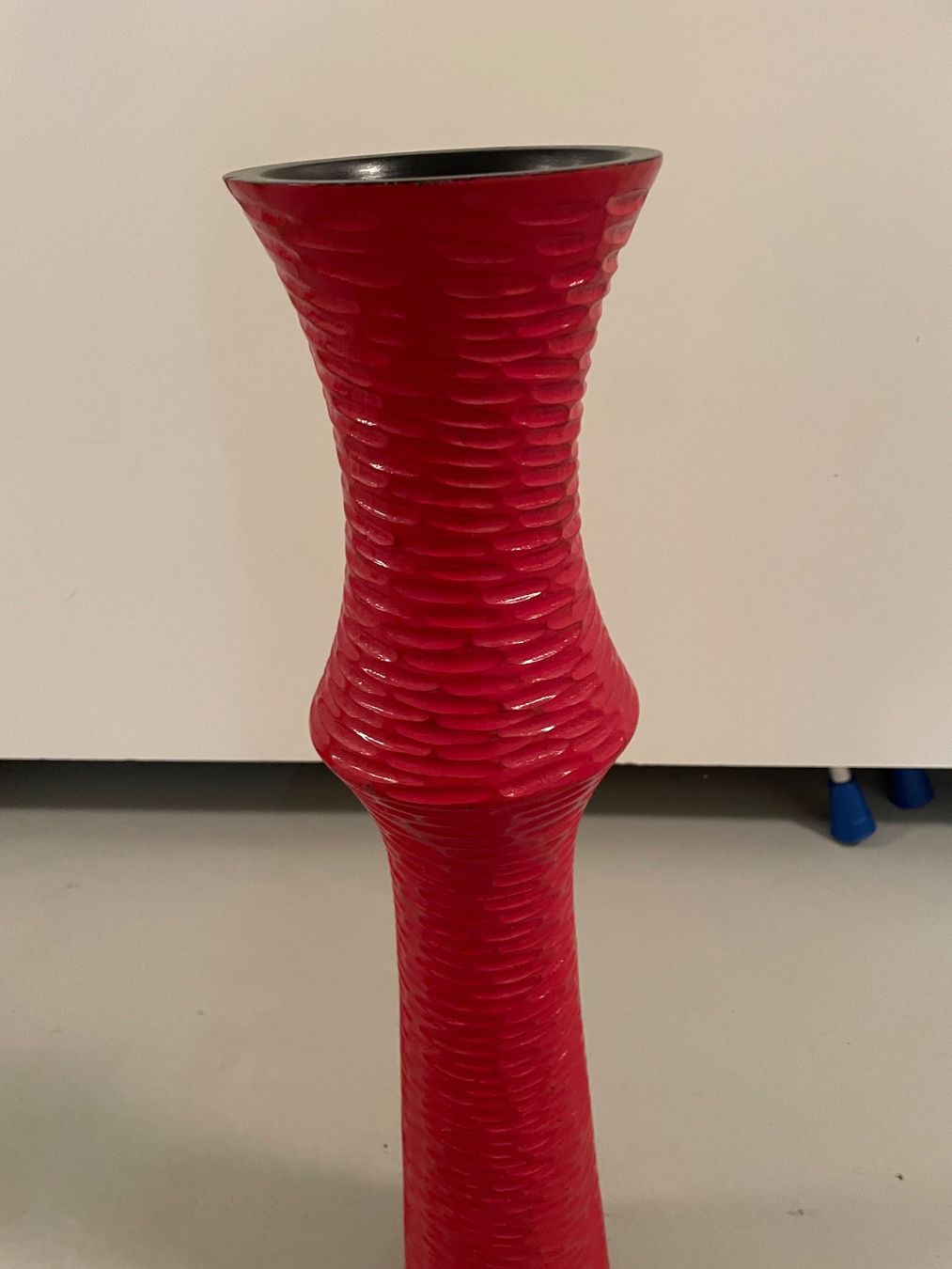Vasi & Recipienti: Holzvase Handarbeit, rot, 63cm – Usato da Lenzerheide/Lai venduto da reblulai 1
