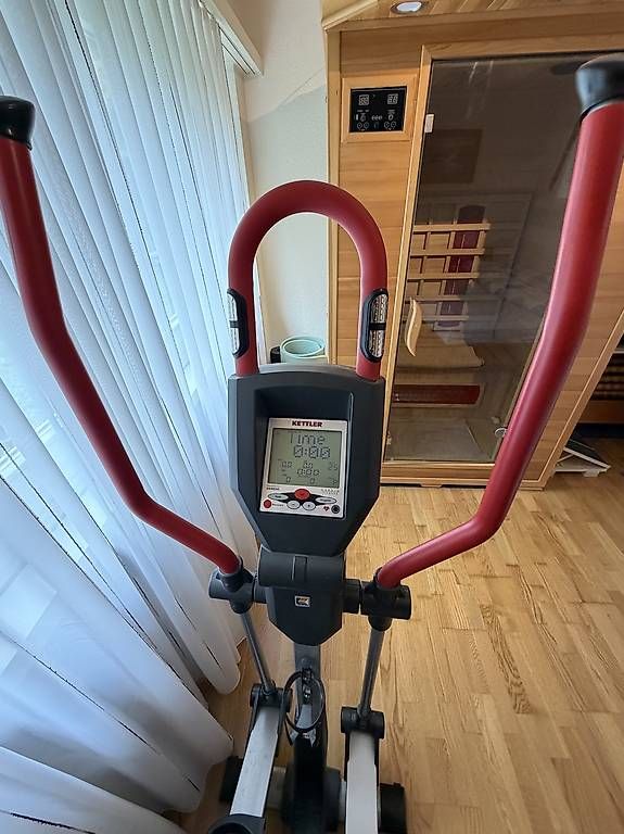 Vélos d'appartement:  Crosstrainer  Kettler Ergometer Ctr 1 – D'occasion à Port par kutkel 2